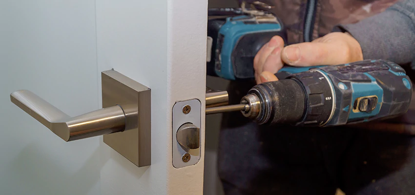 Broken Door Handle Lock Repair in Gonzales, California
